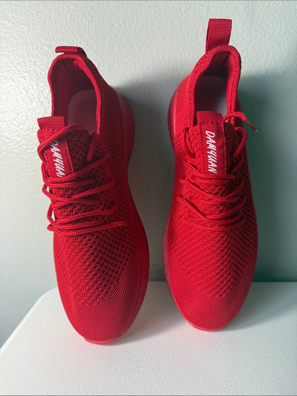 Red Daryllan Men's Lightweight Knit Sneakers - Picture 1 of 3